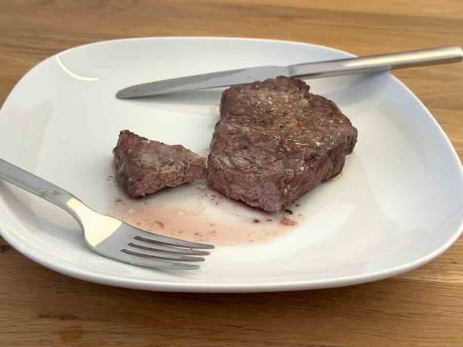 steak aufgeschnitten medium