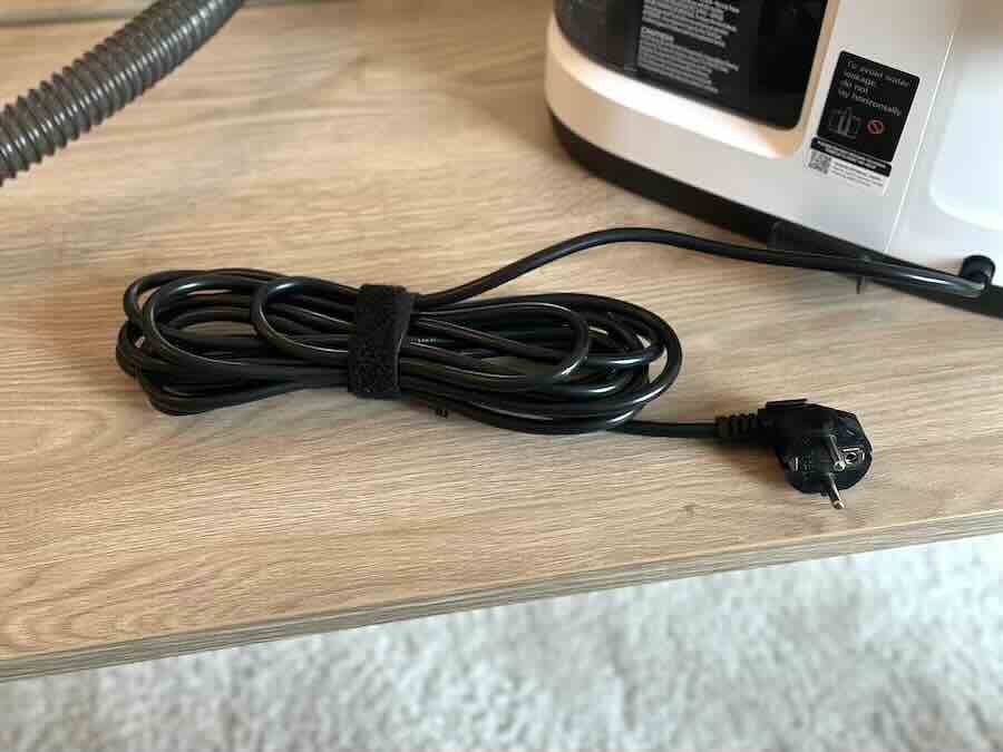 langes kabel mit 45 metern